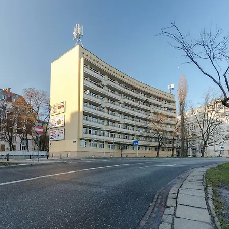 Mario Art Studio Apartment